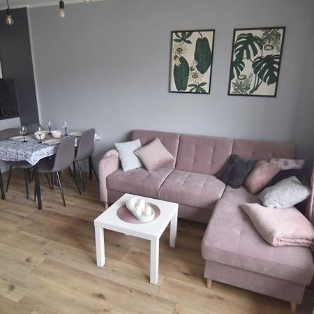 Trzypokojowy Apartament Apartment กดัญสก์ ภายนอก รูปภาพ
