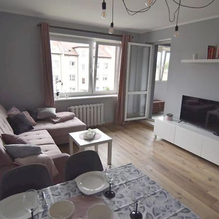Trzypokojowy Apartament Apartment กดัญสก์ ภายนอก รูปภาพ