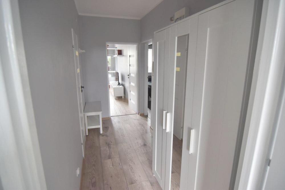 Trzypokojowy Apartament Apartment กดัญสก์ ภายนอก รูปภาพ