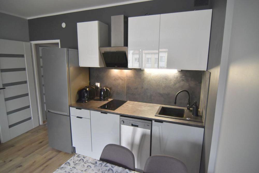 Trzypokojowy Apartament Apartment กดัญสก์ ภายนอก รูปภาพ